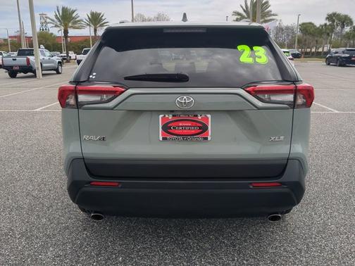 2023 Toyota RAV4 XLE