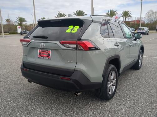 2023 Toyota RAV4 XLE
