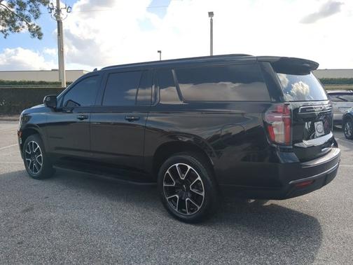 2021 Chevrolet Suburban RST