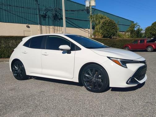 2024 Toyota Corolla Hatchback XSE