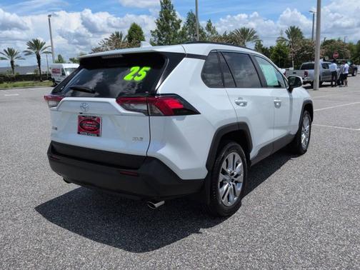 Pearl 2025 Toyota RAV4 XLE Premium