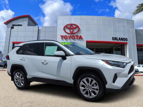 Pearl 2025 Toyota RAV4 XLE Premium