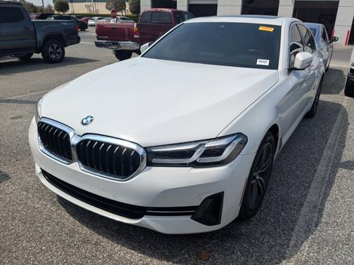 2021 BMW 530 i