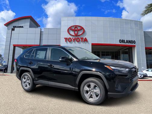 2025 Toyota RAV4 Hybrid XLE