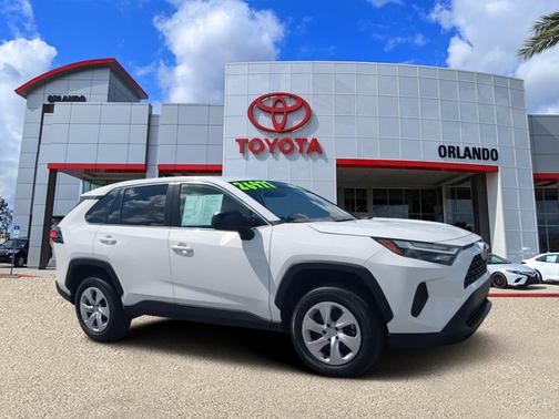 2024 Toyota RAV4 LE
