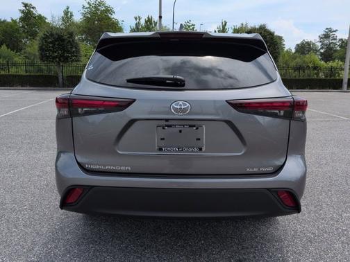 Heavy Metal 2026 Toyota Highlander XLE