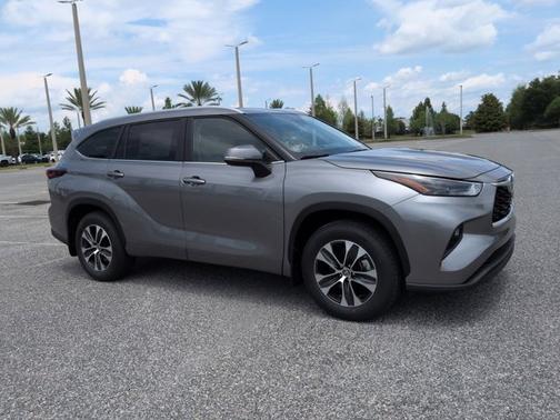Heavy Metal 2026 Toyota Highlander XLE