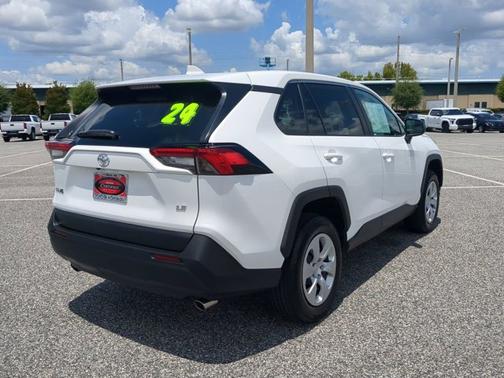 2024 Toyota RAV4 LE