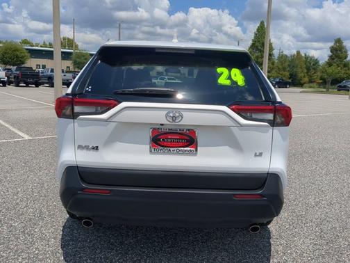 2024 Toyota RAV4 LE