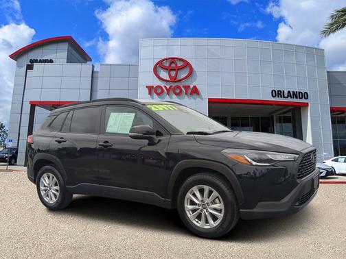 2025 Toyota Corolla Cross LE