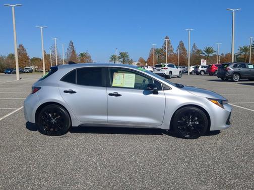 2021 Toyota Corolla Hatchback SE