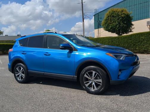 2018 Toyota RAV4 XLE