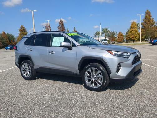 2024 Toyota RAV4 XLE Premium