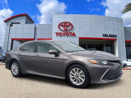 2022 Toyota Camry LE