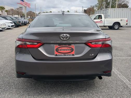 2022 Toyota Camry LE