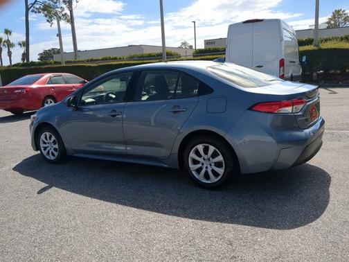 2025 Toyota Corolla Hybrid LE