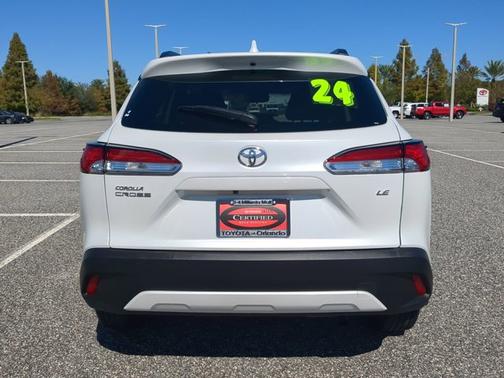 2024 Toyota Corolla Cross LE