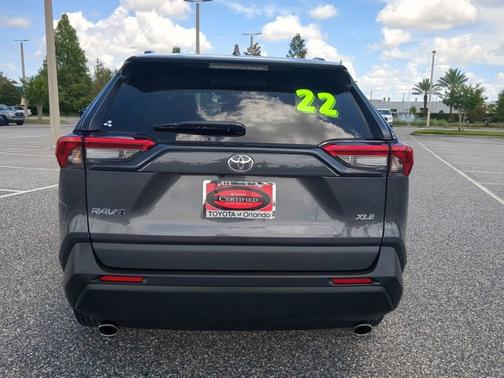2022 Toyota RAV4 XLE