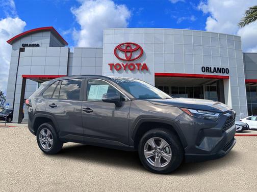 2022 Toyota RAV4 XLE