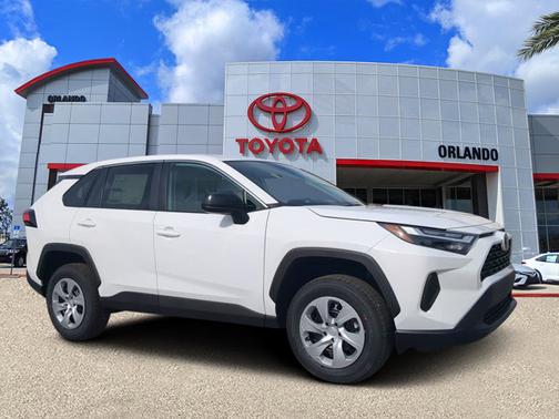2025 Toyota RAV4 LE