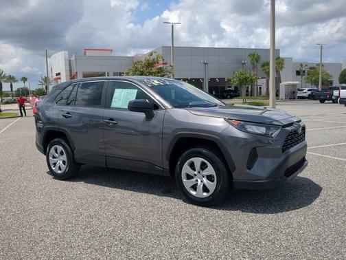 2022 Toyota RAV4 LE