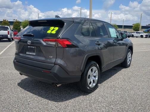 2022 Toyota RAV4 LE