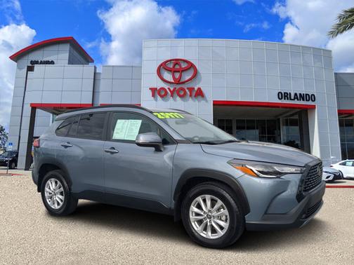 2024 Toyota Corolla Cross LE