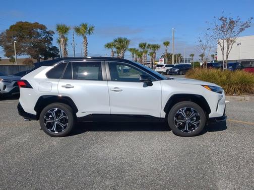 2025 Toyota RAV4 Plug-In Hybrid XSE
