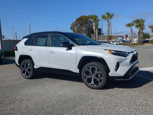 2025 Toyota RAV4 Plug-In Hybrid XSE
