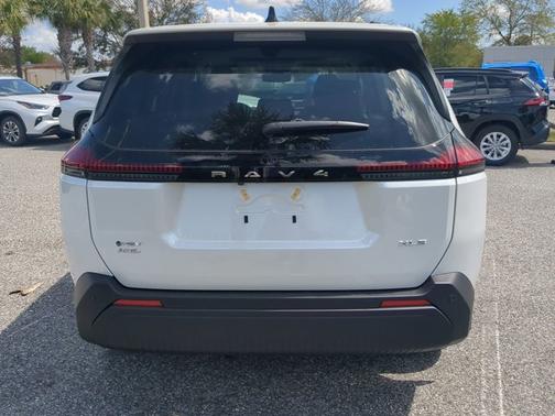 Wind Chill Prl 2026 Toyota RAV4 XLE Premium