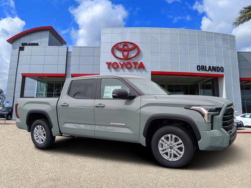 Lunar 2026 Toyota Tundra SR5