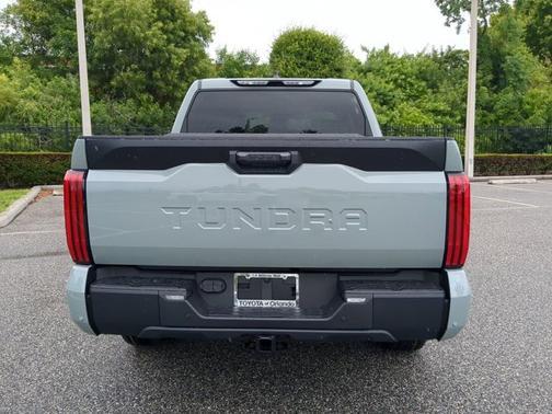 Lunar 2026 Toyota Tundra SR5