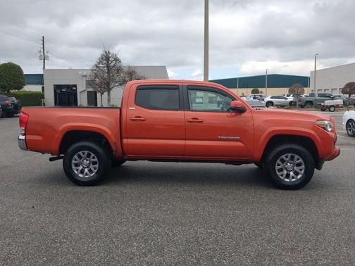 2017 Toyota Tacoma SR5