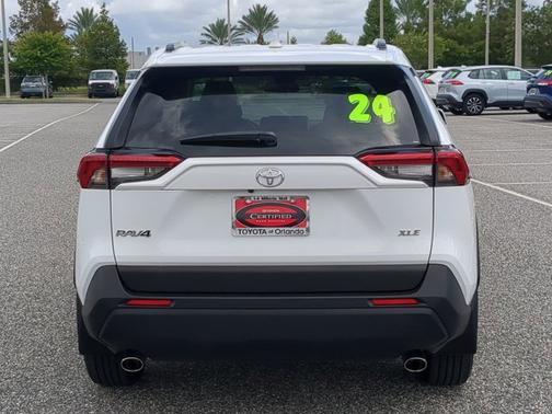 2024 Toyota RAV4 XLE