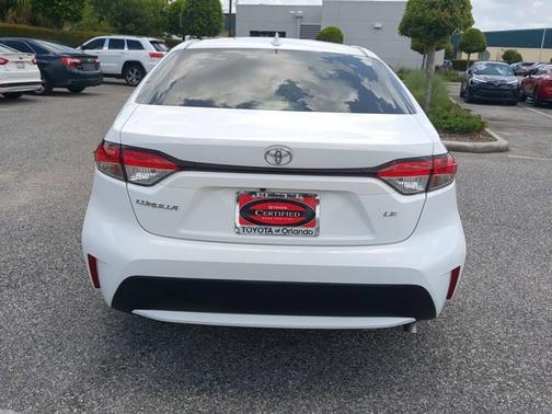 2022 Toyota Corolla LE