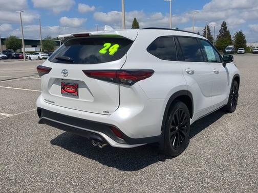 2024 Toyota Highlander XSE