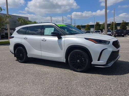 2024 Toyota Highlander XSE
