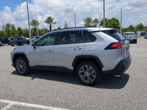 2024 Toyota RAV4 Hybrid XLE Premium