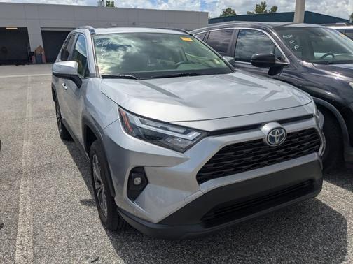 2024 Toyota RAV4 Hybrid XLE Premium
