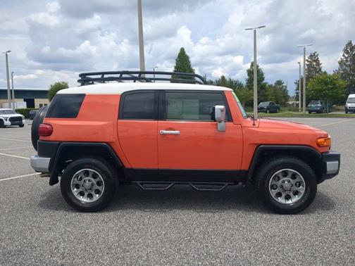 2013 Toyota FJ Cruiser Base