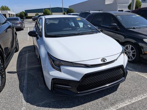 White 2022 Toyota Corolla SE Nightshade