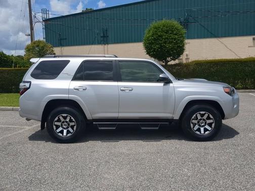 2023 Toyota 4Runner TRD Off Road