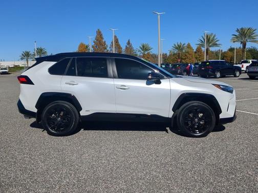 2024 Toyota RAV4 Hybrid XSE