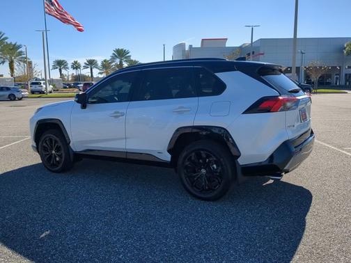 2024 Toyota RAV4 Hybrid XSE