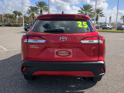 2025 Toyota Corolla Cross LE