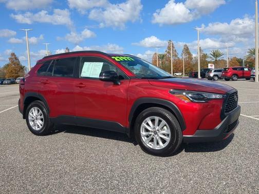 2025 Toyota Corolla Cross LE