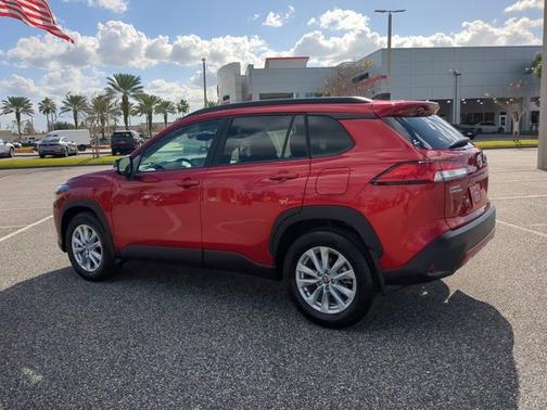 2025 Toyota Corolla Cross LE