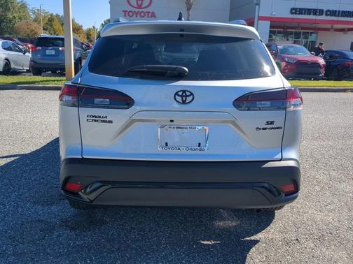 2026 Toyota Corolla Cross Hybrid SE