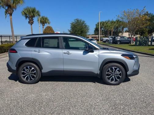 2026 Toyota Corolla Cross Hybrid SE