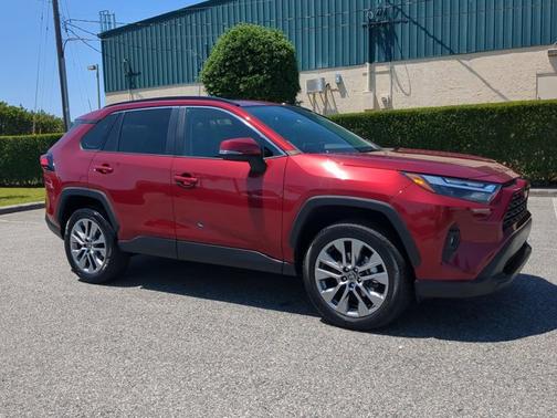2023 Toyota RAV4 XLE Premium